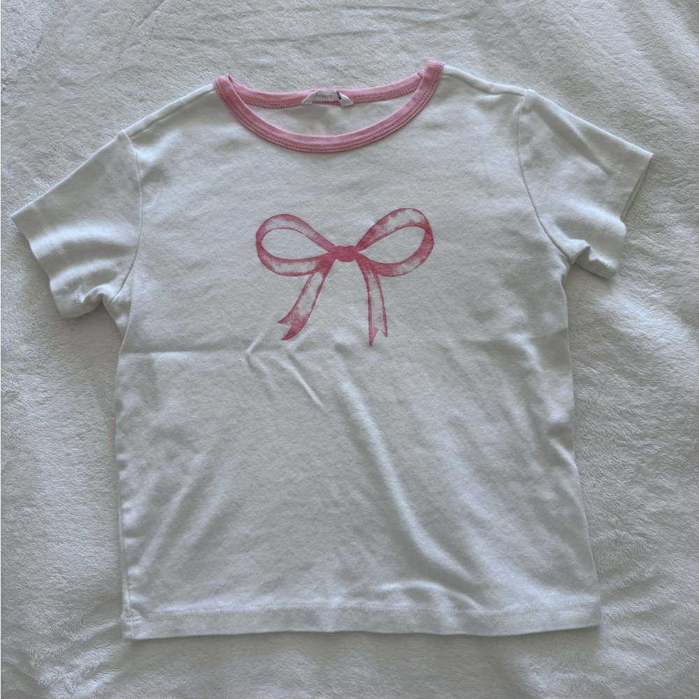 Reserved White and Pink Bow Kids T-Shirt